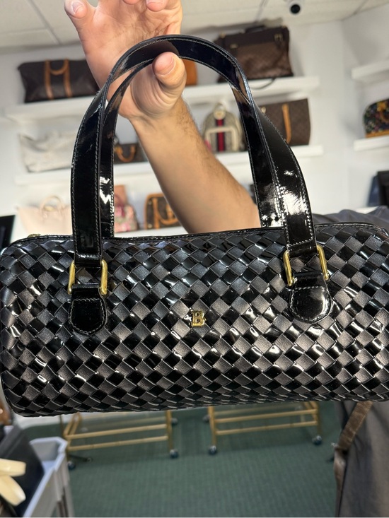 Handbags - @mwalk1018 BALLY BARREL BAG 30/30 USED